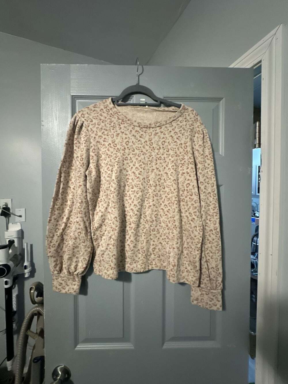 J.Crew Leopard Print Puff Sleeve Sweatshirt